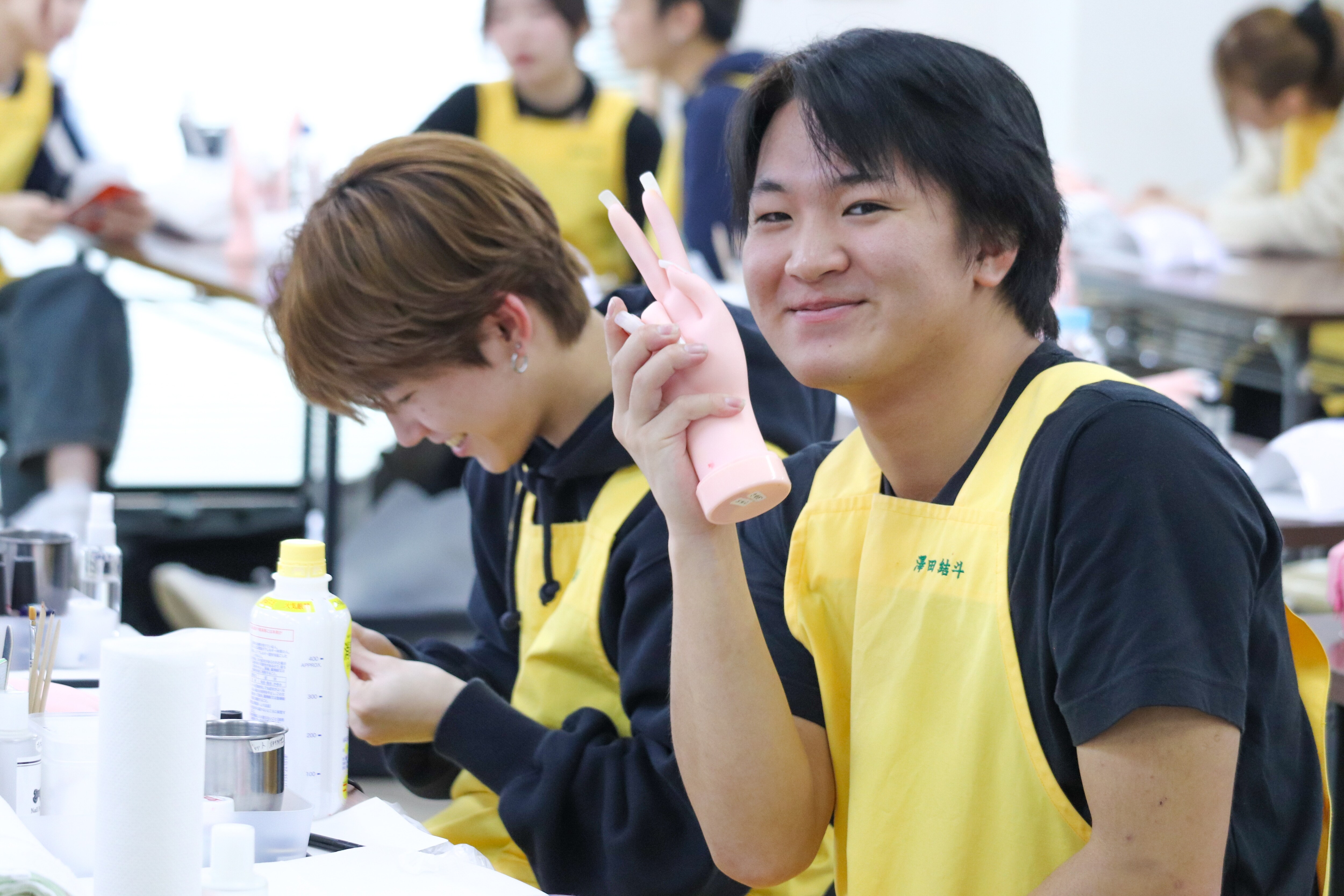 秋田の美容専門学校「学校法人秋田ヘアビューティカレッジ」オンライン