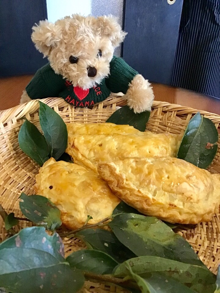 🐻「おいしそう❗️パスティだ‼️」