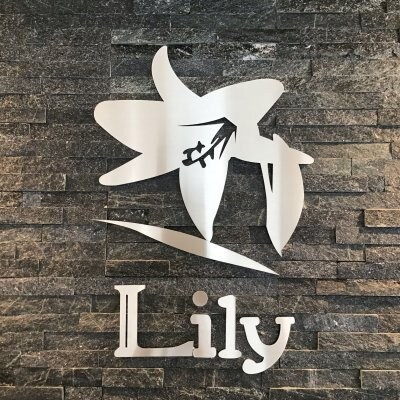 　Lily＆Cafe あなたの『もっと』を叶えるサロン.カフェ