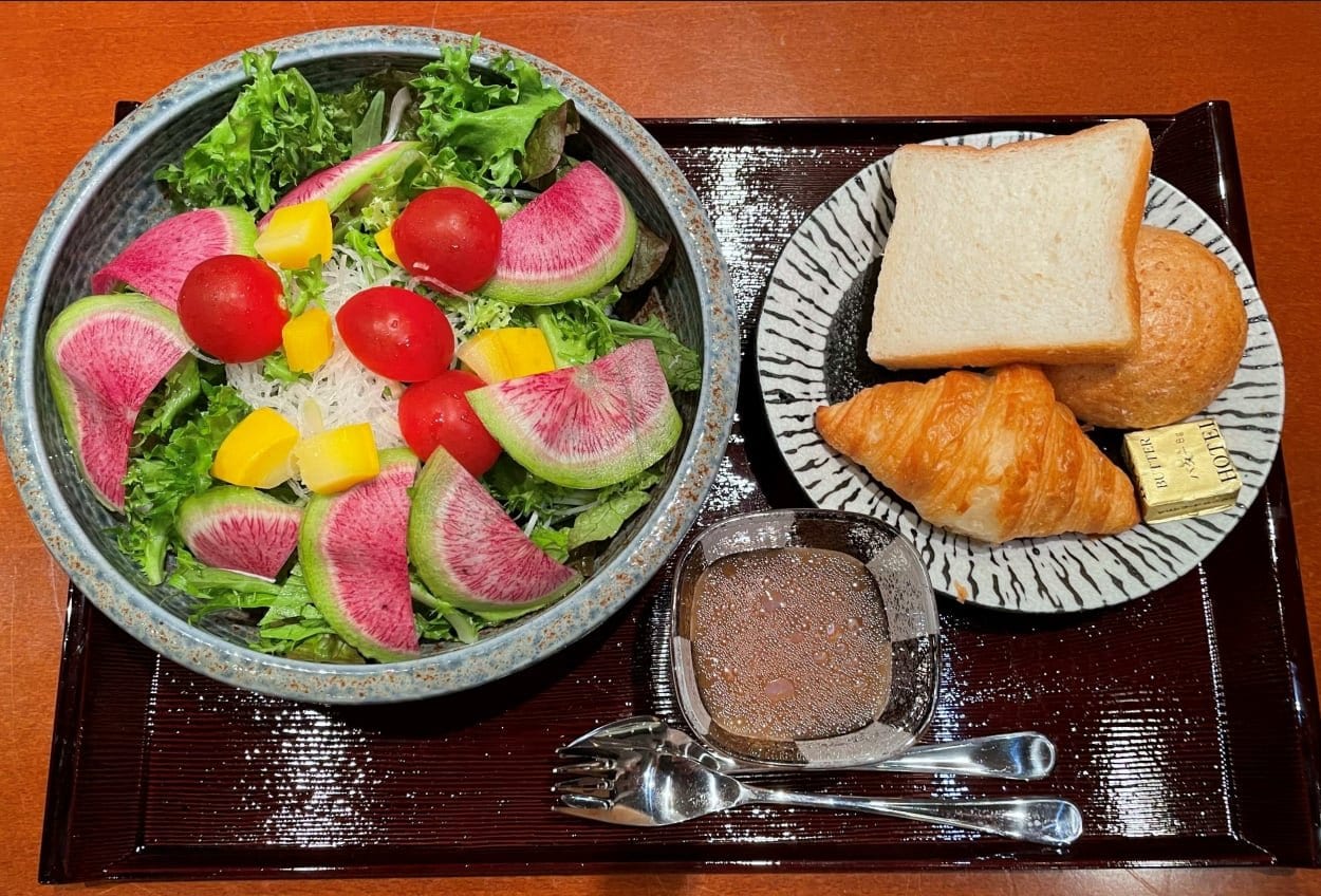 東京橋：朝食「サラダボウル」