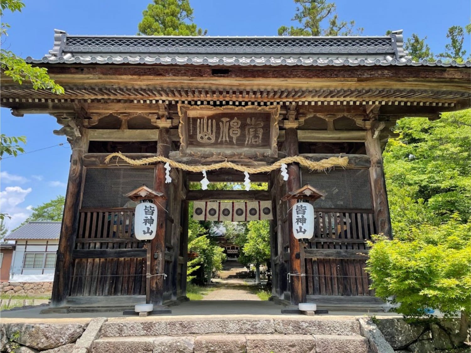 皆神神社隋神門