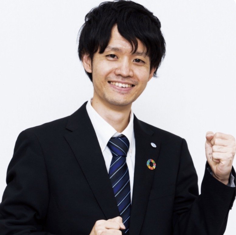 【英語・数学・国語・社会の講師】 嵩原 亮