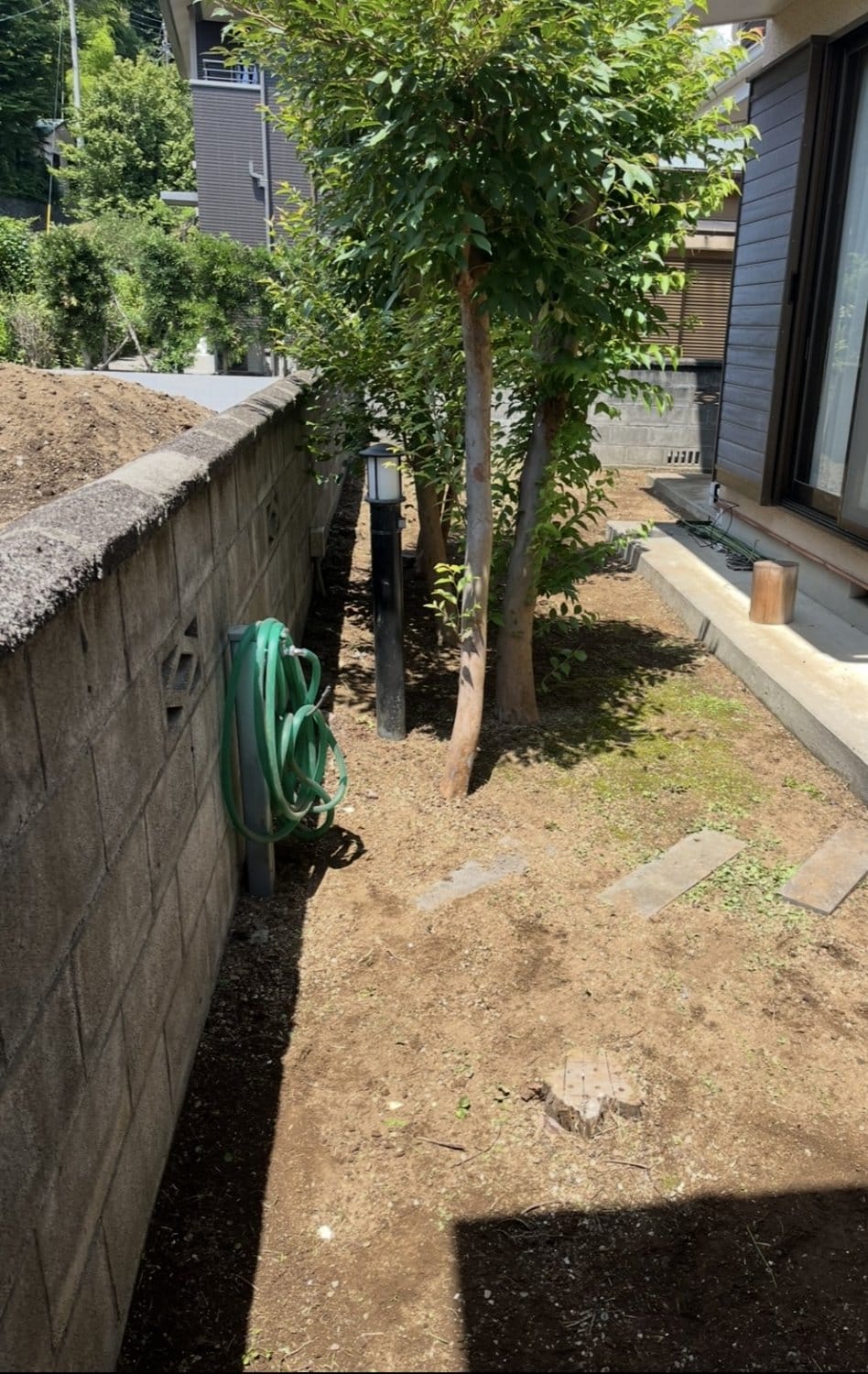 南足柄市の庭の草刈り