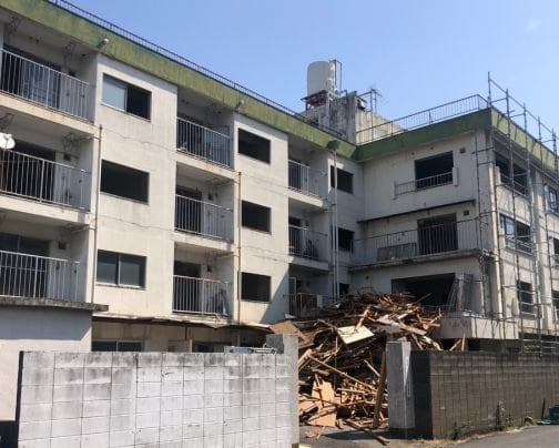 アパート解体工事(解体前)
