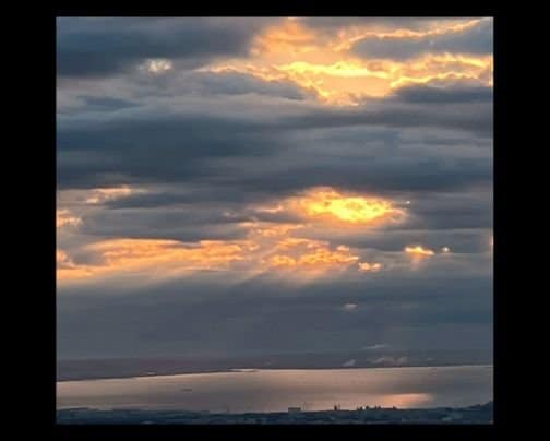 2026年のはじまりに 〜雲の隙間から届いた光〜