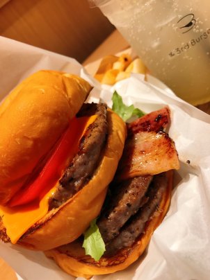 the 3rd Burger 溝の口店（神奈川）