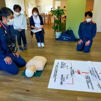 避難訓練、一時救命講習を行いました