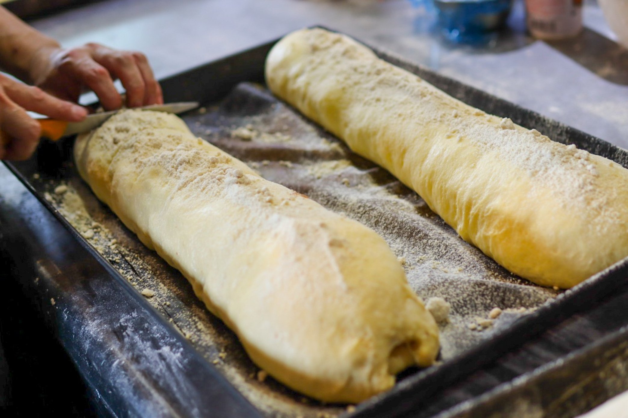 自家製酵母と薪窯焼きのパン~緑と風のダーシェンカ~