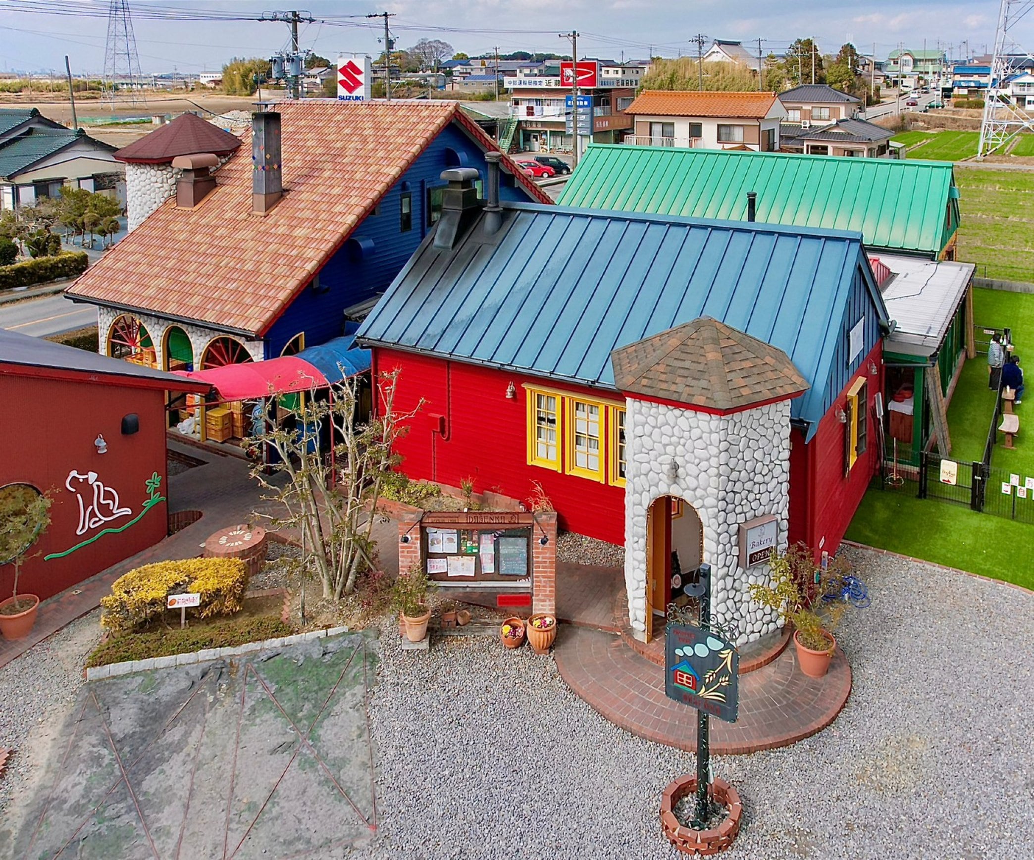 自家製酵母と薪窯焼きのパン~緑と風のダーシェンカ~