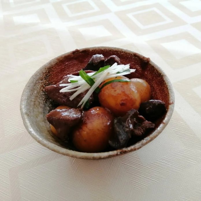 鶏もつ煮