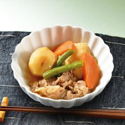 じゃが芋と玉ねぎの肉じゃが 当店通常価格 380円 (税込)
