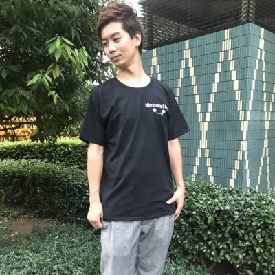 HimawariBoy(ヒマワリボーイ)ロゴTシャツ desinged by 松本涼平 / 6サイズ展開+キッズ / 9色展開 / 着用画像のサイズはXL(ホワイト) / L(ブラック) / M(ワイン)です。(モデル身長180cm)
