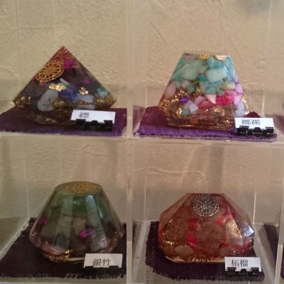 【店頭払いのみ可能】☆ハンドメイド・パワースポットになるオルゴナイト 小粒 ☆¥2000