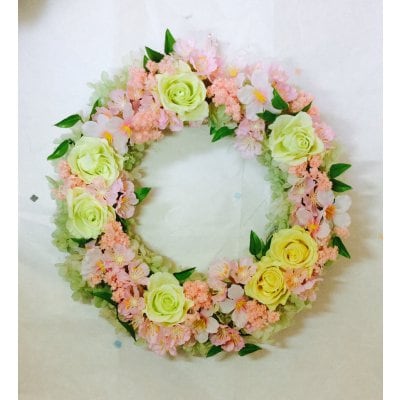 桜とバラの春リース