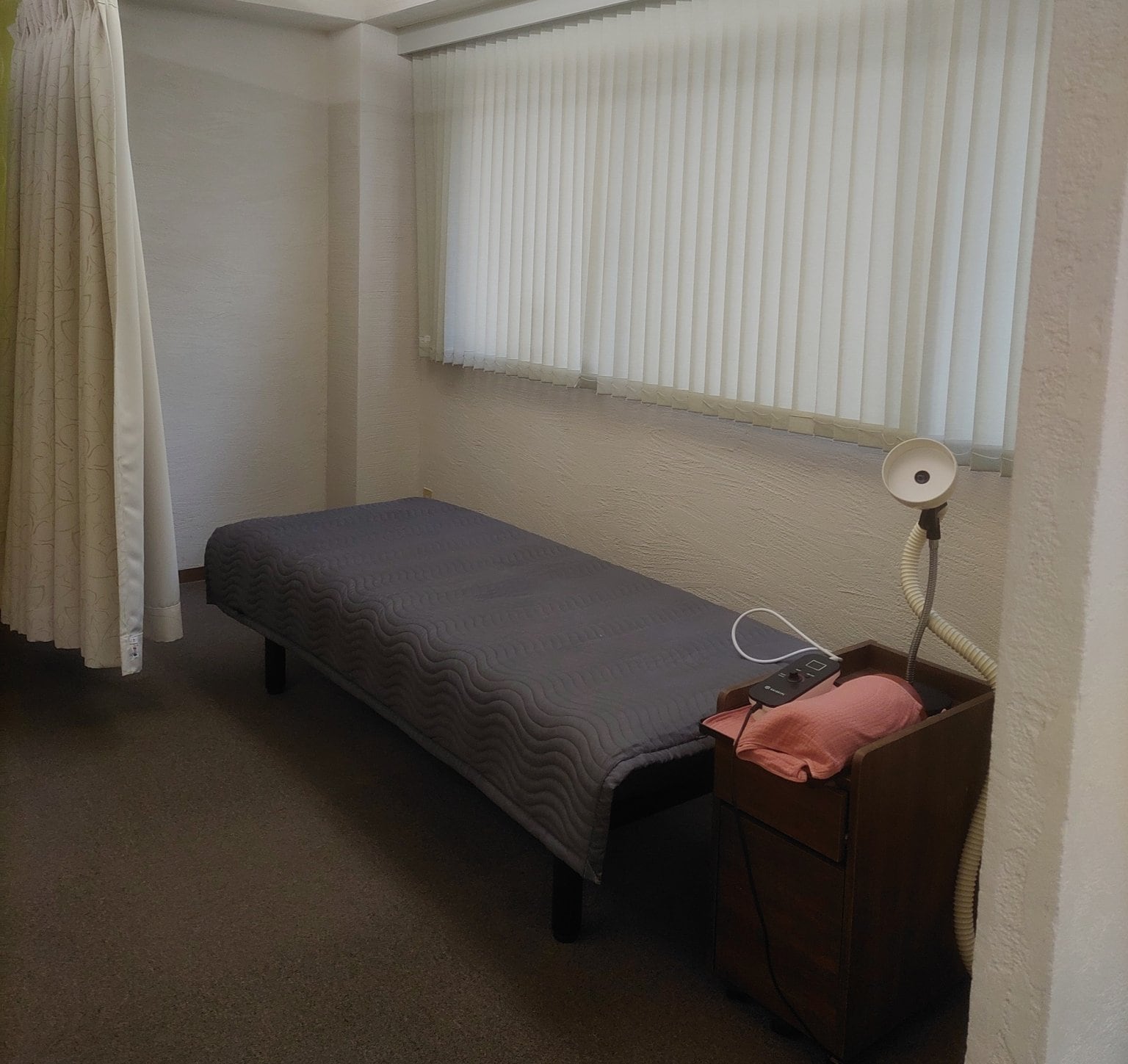 ラドン浴健康サロン 施術ベット　5時間以上 1日利用