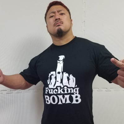 ◆ブラック◆ファッキンボムTシャツ Sサイズ
