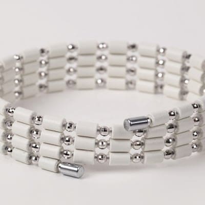 COREFORCE LOOP K10 WHITE GOLD 70cm WHITE(色:ホワイト)