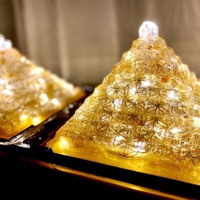 Hiro✡オリジナル オルゴライト®〜Orgolight〜黄金のピラミッドファウンテン【受注販売】