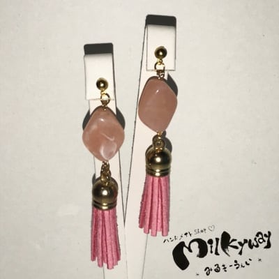 現品限り♡フリンジ&大理石風ビーズ♡ピンク♡ピアスorイヤリング