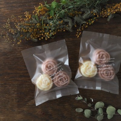 母の日ギフト【薔薇の形のミニソープ&リップクリームセット】残り僅か