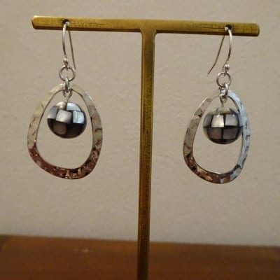 モザイクシェルピアス<ブラック>
