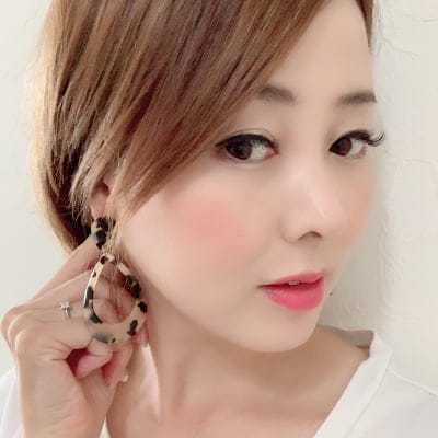 べっ甲柄ピアス