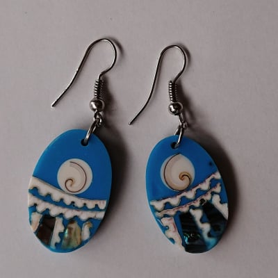 【送料無料】♡ターコイズカラー 長丸貝がら♡ ピアス*夏*おでかけ*デート*海*貝*貝がら*インスタ*映え