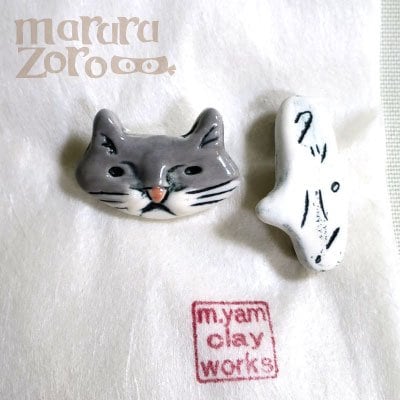 mybr01 猫だって発言している!!【発言バッヂ/クッパ】陶製猫ブローチ2個セット m.yam clay works