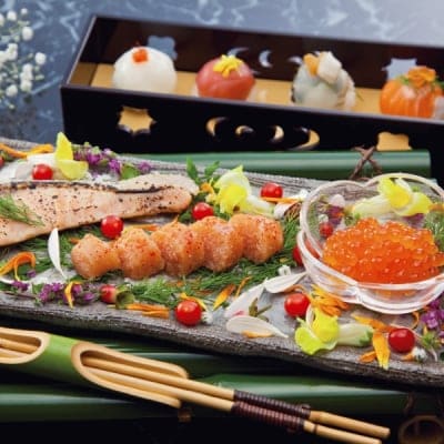 北海道いくら・3種の鮭とやまや明太子詰合せ 2740-50 (代引不可・送料無料)