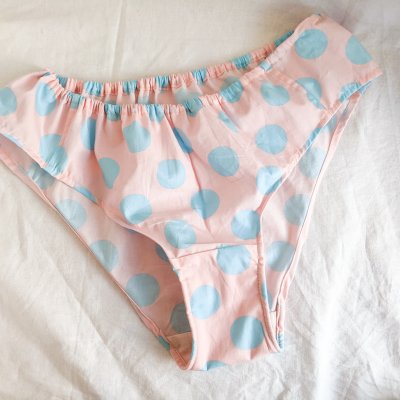 よもぎパックも入れられる魔法の緩みパンツ 水玉いちごミルク よもぎパック3個付 月と種オリジナル フリーサイズ ふんどしパンツ 免疫力アップ 冷え性改善 血流改善 リラックス Tsukitotane 月と種 ツクツク 通販 モバイル 最もお得な高ポイント還元通販サイト