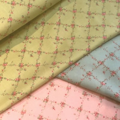 modaファブリック 110cm×50cm〜CAROLINE|花柄 ラティス(ブルー・ピンク・グリーン)FLORAL LATTICE