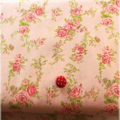 人気のモダmoda|ファブリック110cm×50cm〜FLEURS ローズ×ピンク|カルトナージュの材料に♪