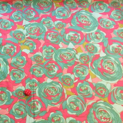 人気のモダmoda|ファブリック110cm×50cm〜ROSE SPRAY ローズ柄 ピンク×ターコイズ|カルトナージュの材料に♪