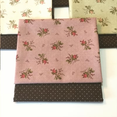 【セール品】2枚組カットクロス|ローズ×ドット(3、パープル)QUILT GATE キルトゲイト|カルトナージュの材料に♪