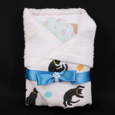 【50-22】キュートな黒猫♪お正月間近♪ポチ袋 ポケットサイズ(30cm×30cm)白地にブルーガーゼ素材プチタオルハンカチ付きポチ袋♪『ぷちなポチ袋』復興被災者支援『気仙沼ミサンガプロジェクト』の新商品 K's cafe(ケーズカフェ)