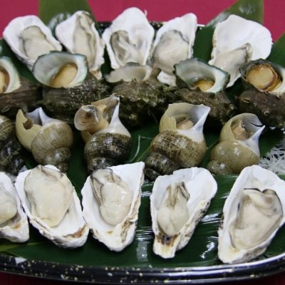 日本海直送!貝てんこもりセット(牡蠣☆梅貝☆サザエ5人前相当) 【バーベキュー】【おうちごはん】【宅呑み】当館料理人が下処理をしてお届け☆温めるだけでお召し上がり頂けます。
