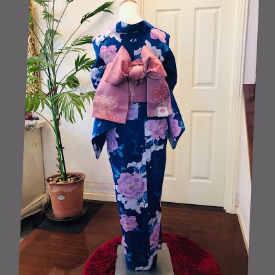 簡単ゆかた わんだふく ブルー地にピンク色の花