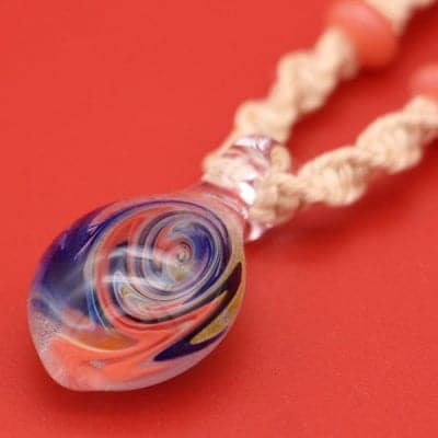 日本製 ガラス ネックレス ペンダント マーブル 麻 生成 KaRin GLASS
