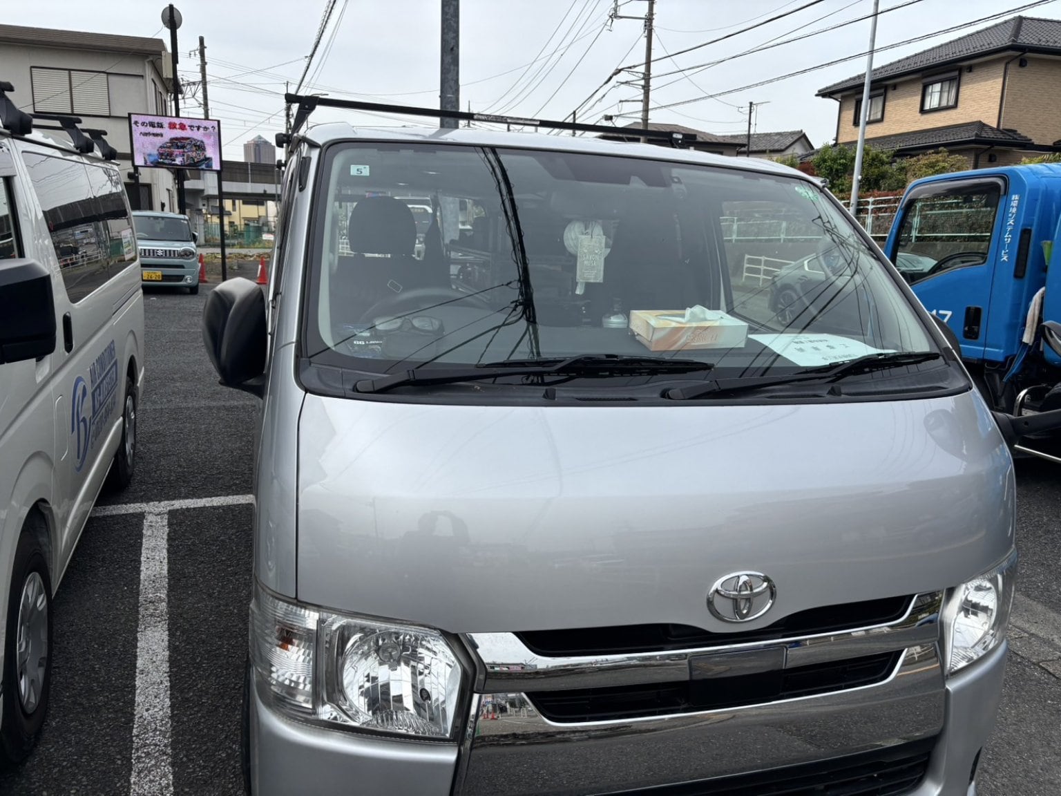 【ハイエース】エアコン工事用工具と車両（ハイエースセット）の１日レンタル。