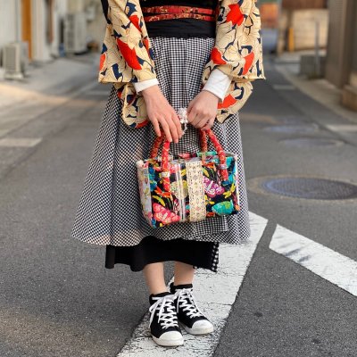 現代風にアレンジした一閑張バッグ/かばん/一貫張/張り子/ボテ張り技術/竹/カゴ/木/和紙/防水/日本伝統工芸品/和風/ハンドメイド/手作り/お祝い/ギフト/贈り物/贈答/お出かけ用/大分/佐伯/露works(つゆわーくす)/松田早露(まつださつゆ)