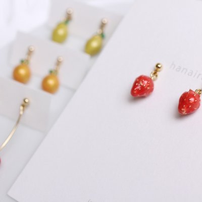 いちごのピアス【イヤリング変更可】高ポイント!!