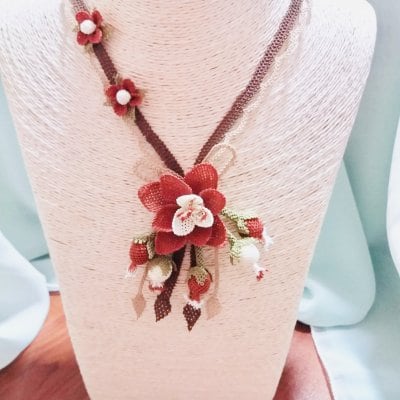 ナルルハン ナウルハン産のオヤのネックレス ココア色の花束とつぼみ トルコのイーネオヤとキリムバッグ専門店 三日月トルコ雑貨店 ツクツク 通販 モバイル 最もお得な高ポイント還元通販サイト