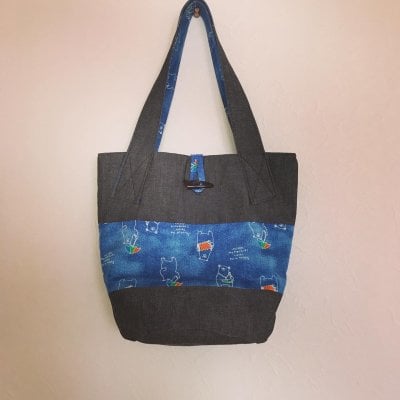 リバーシブルバケツ型トートバッグ