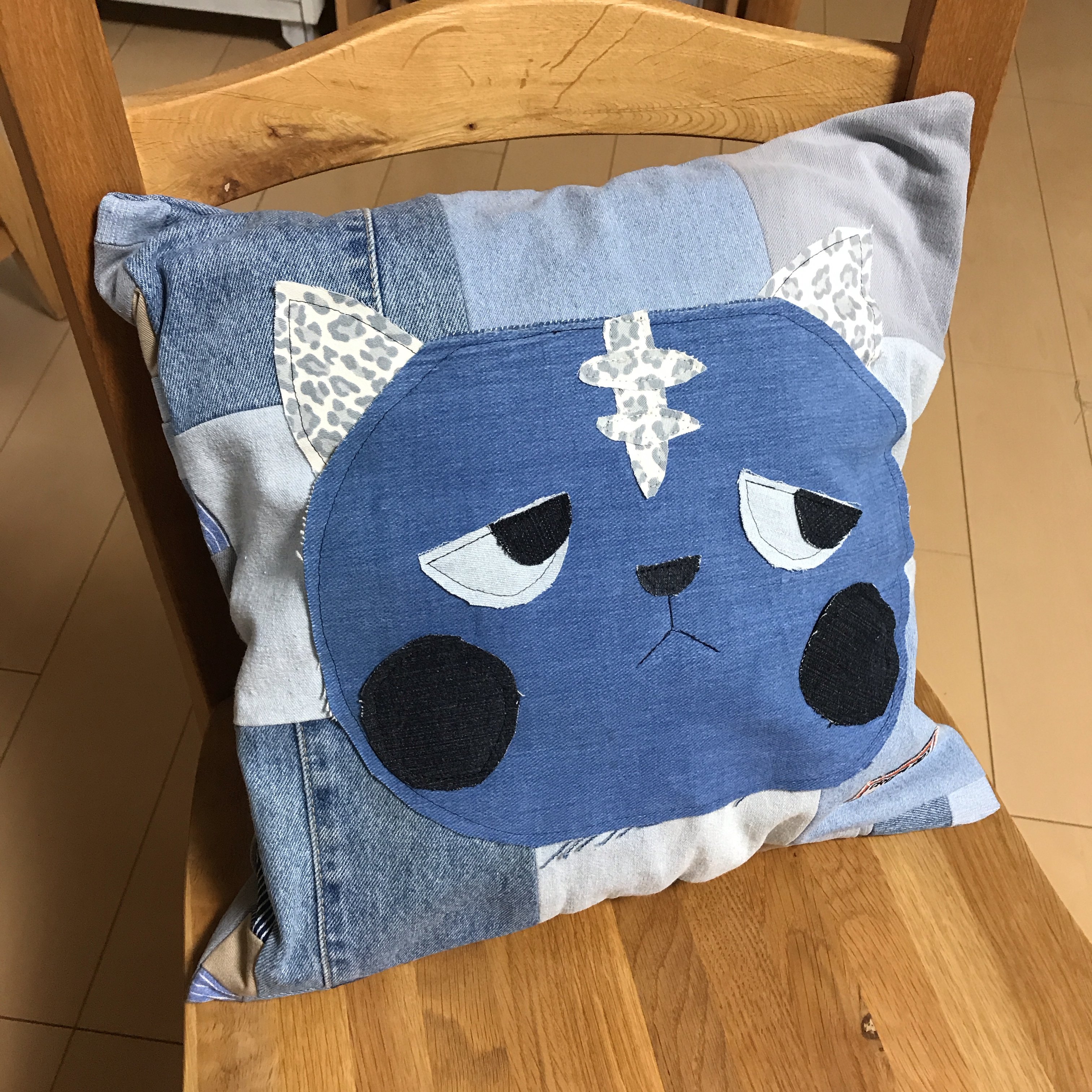 デニムリメイク クッションカバー ねこ