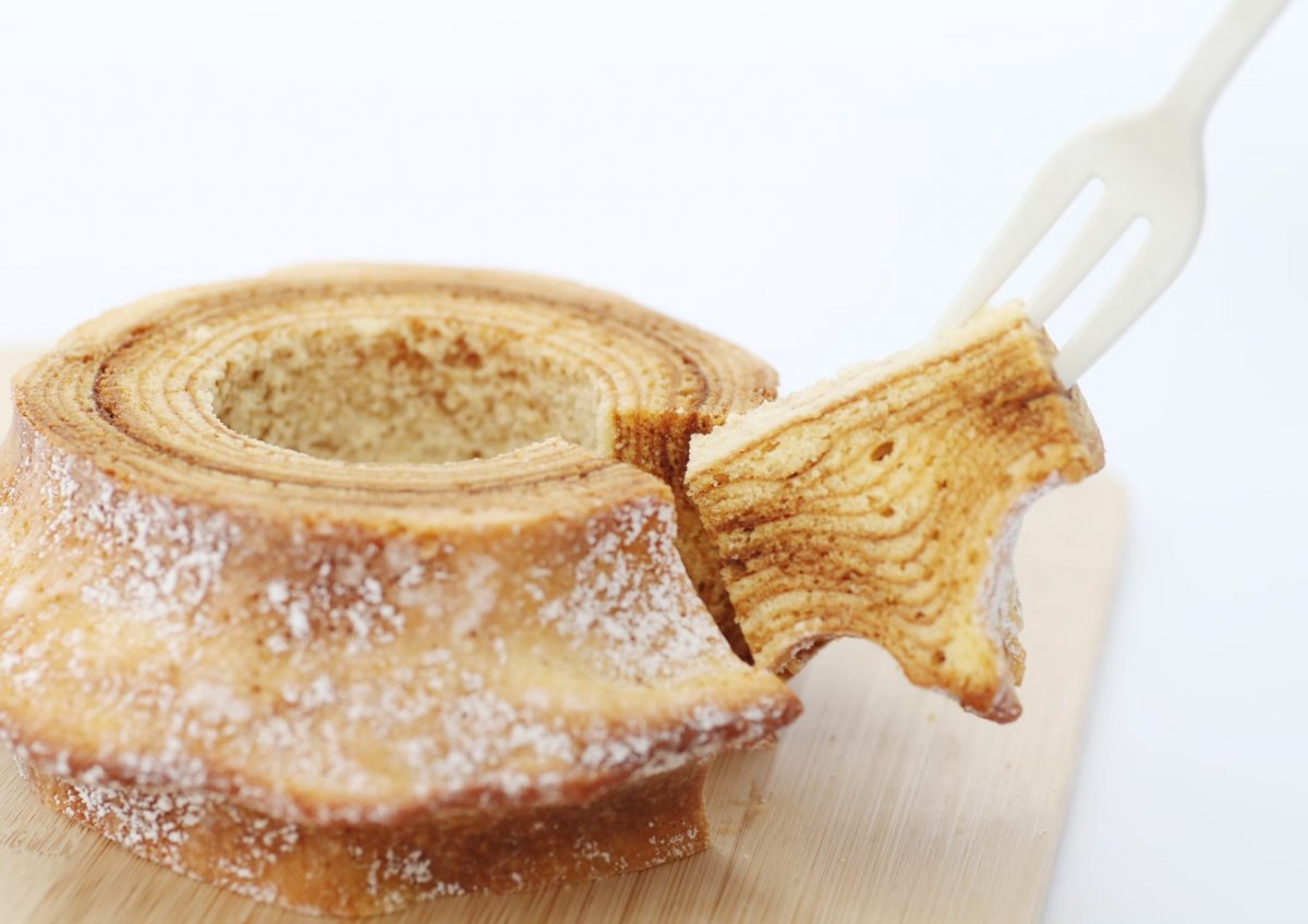 ホールmサイズ ハードタイプ Kagayaki かがやき こだわりたまごの手作りバウムクーヘン