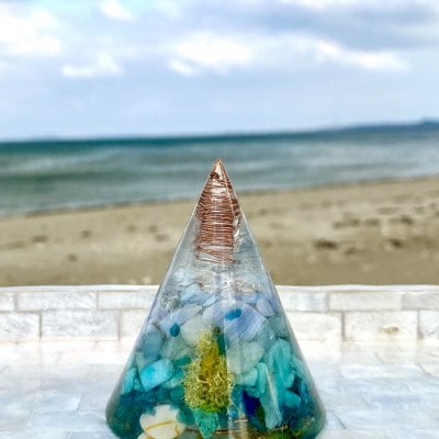 【現地払いまたはクレジット】 オルゴナイト(Ocean)/円錐/高さ約7cm アパタイト