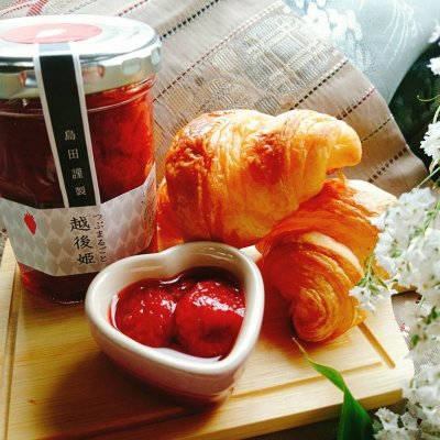 【季節数量限定品】粒丸ごと越後姫ジャム3瓶セット
