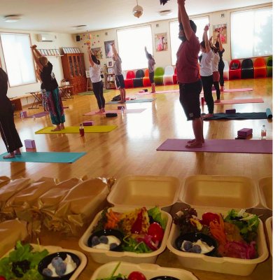 【現地現金払い限定】11/2(日)7:00- Ohanaヨガ＆朝ごはん　安来市新十神『BALL HALL』チケット