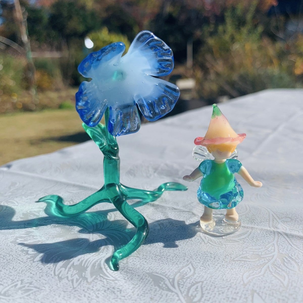 【送料無料/高ポイント】ガラスの置物〜花園〜 お花の中から生まれた妖精をイメージして作ったガラス作品(ブルー)