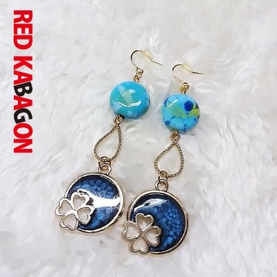 四葉のブルー系ピアス 0618A